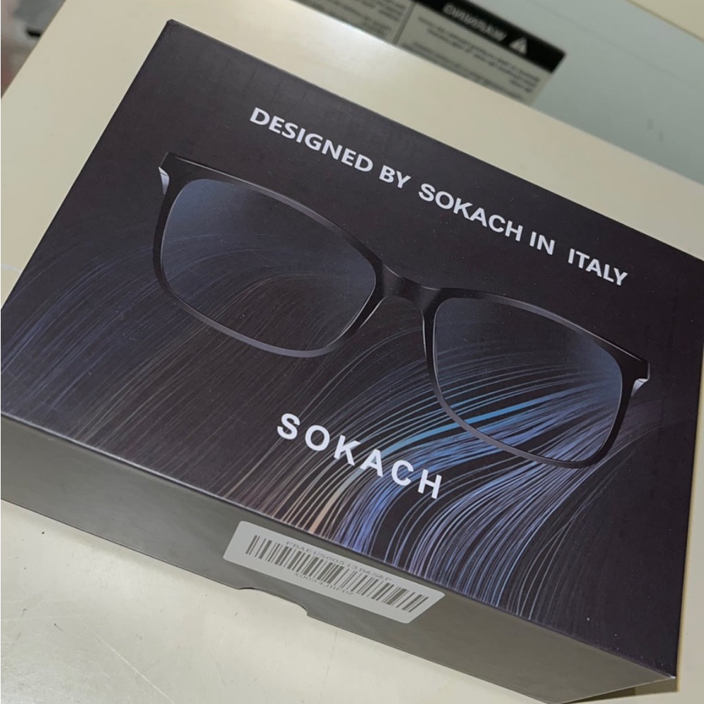 Polarized Glasses